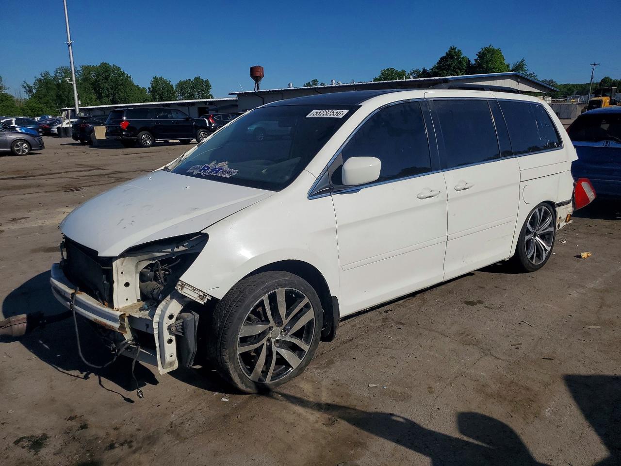 Salvage Honda Odyssey Image