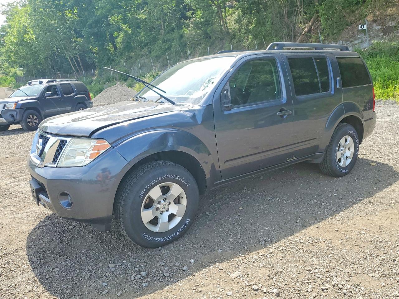 Nissan Pathfinder S