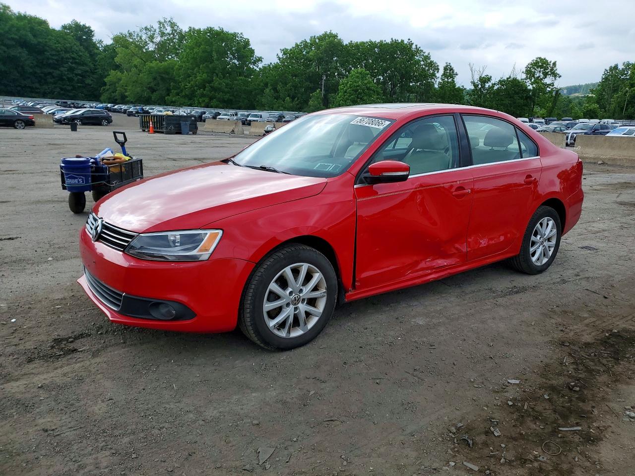 Salvage Volkswagen Jetta Image