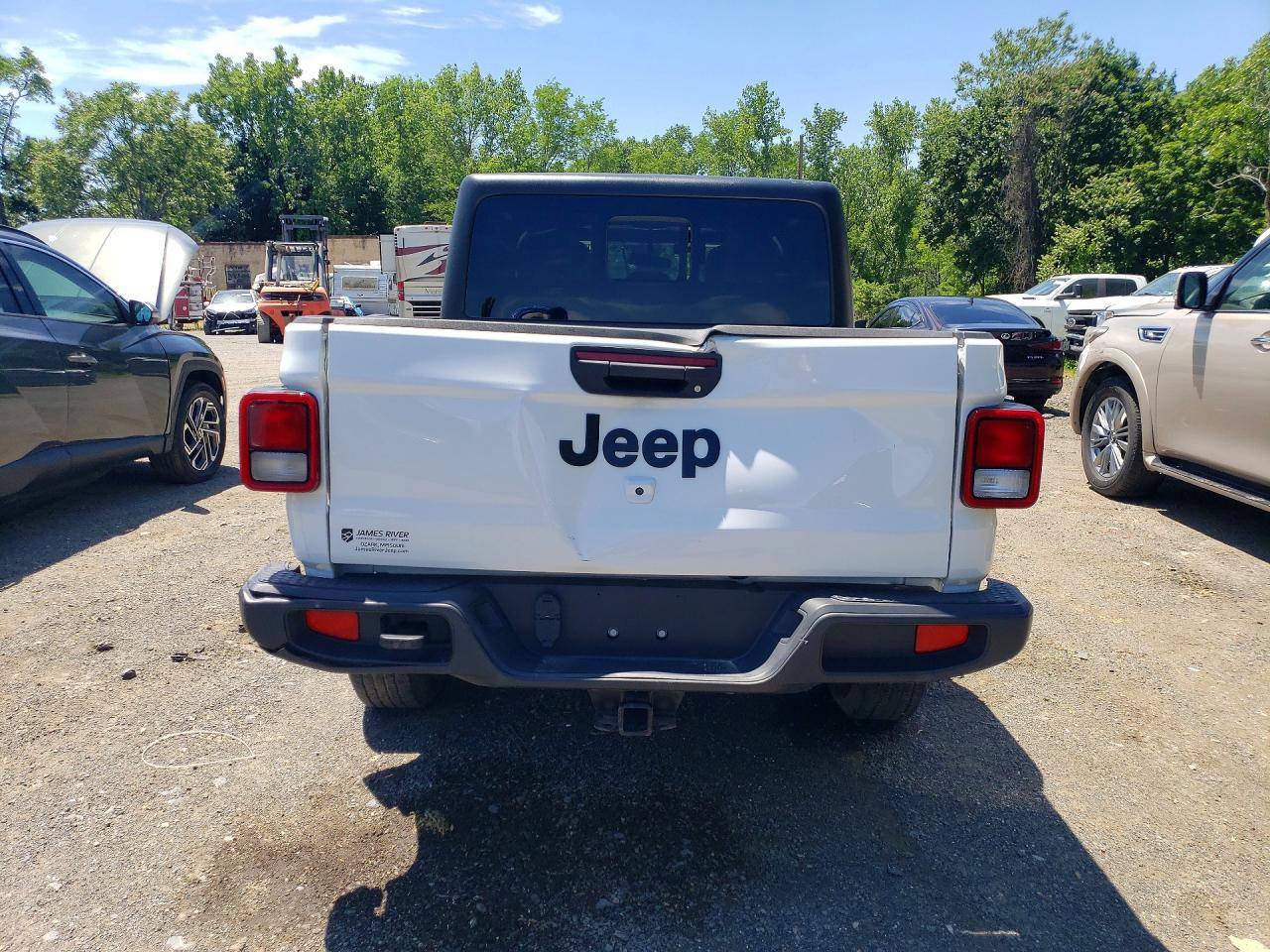 Jeep Gladiator Sport