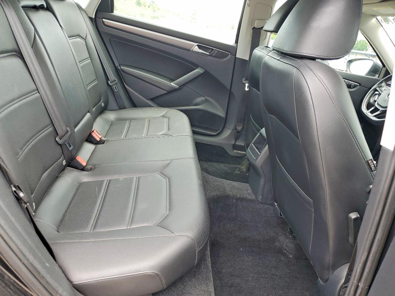 Volkswagen Passat R-line