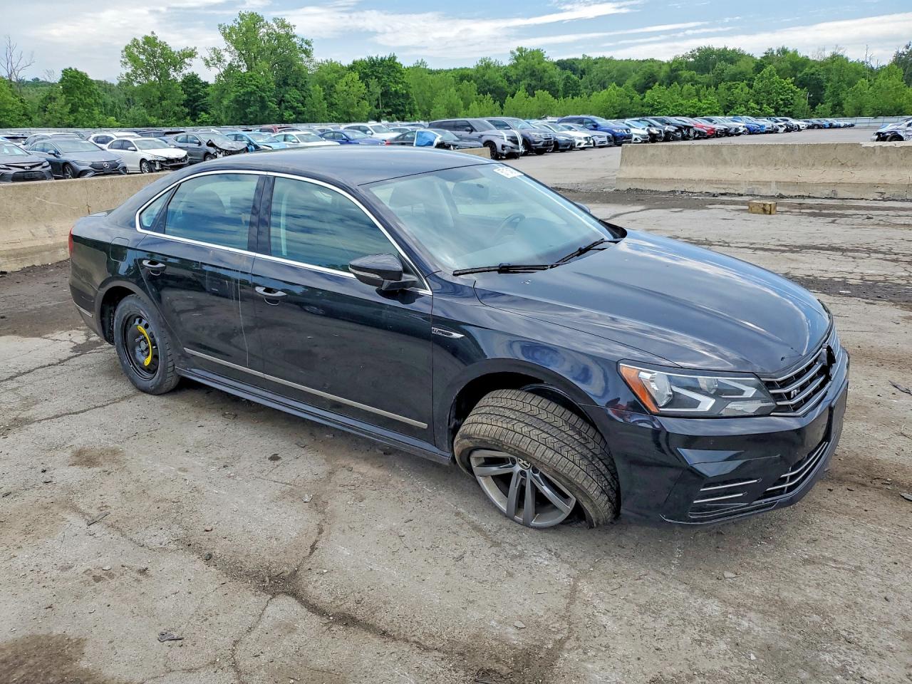 Volkswagen Passat R-line