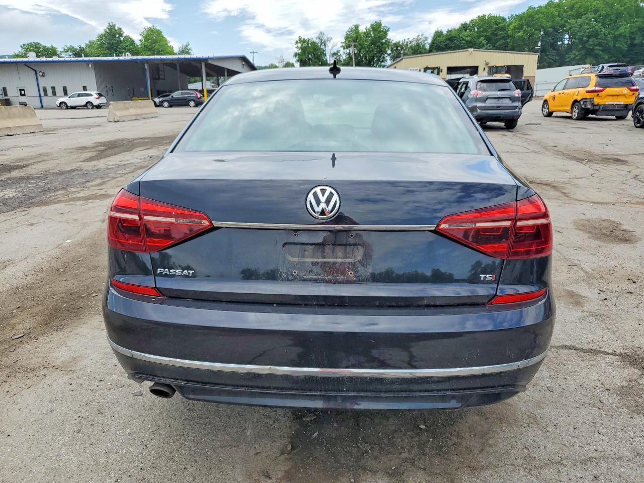 Volkswagen Passat R-line