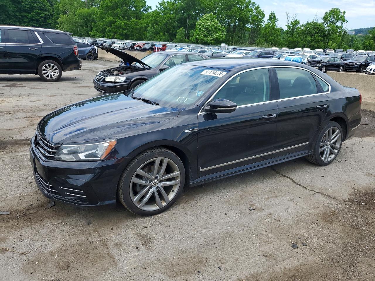 Salvage Volkswagen Passat Image