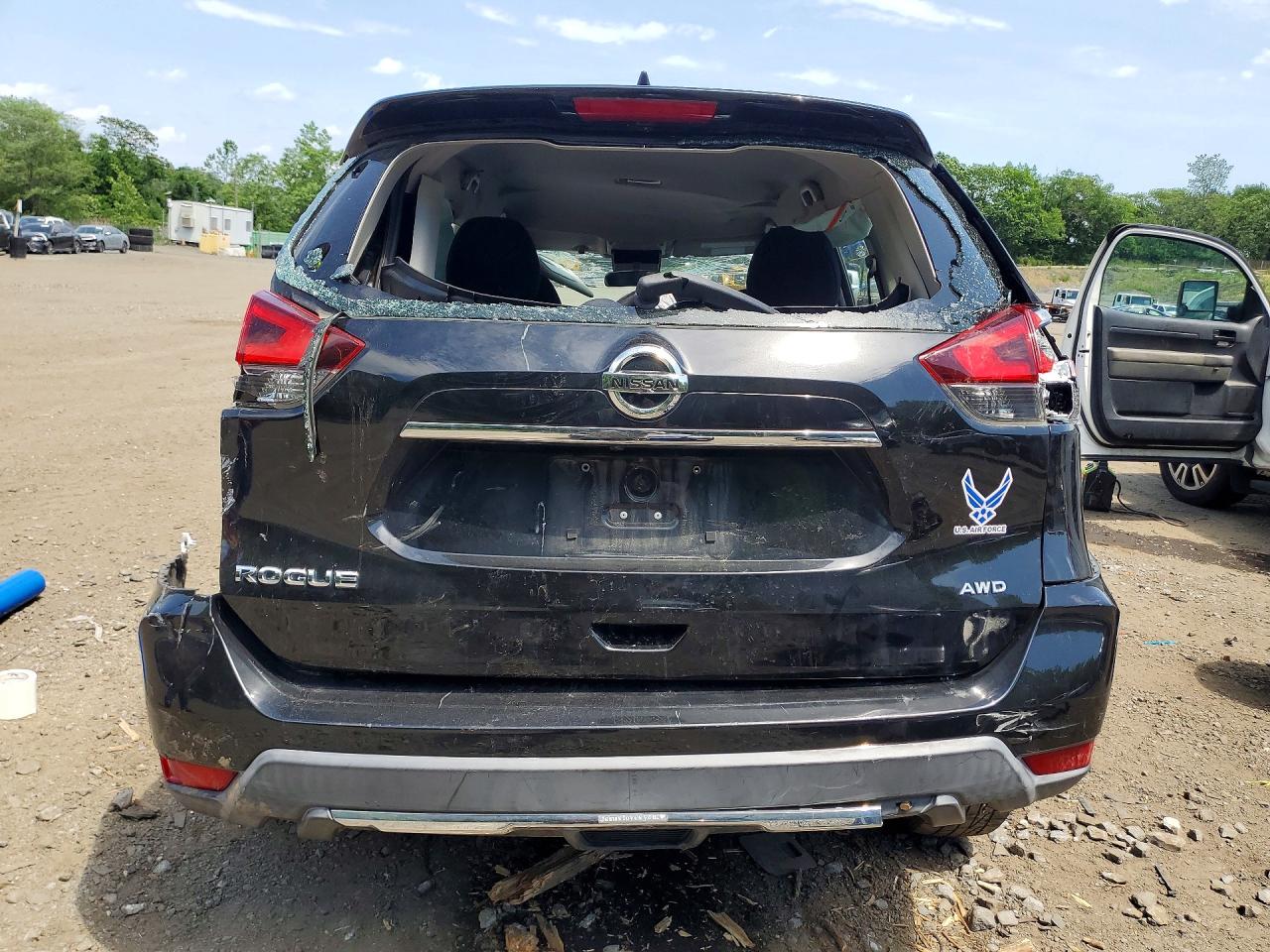 Nissan Rogue S