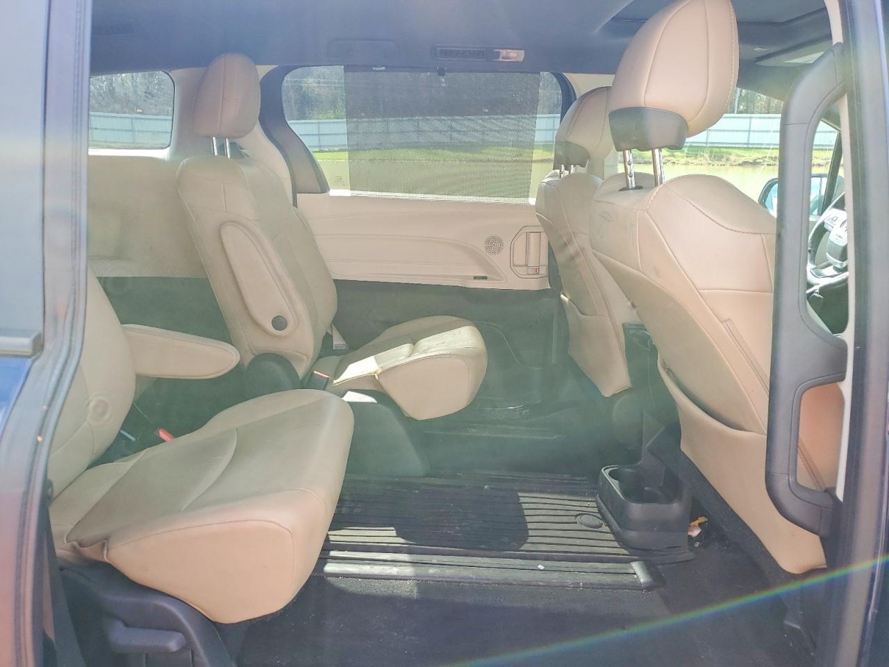 Toyota Sienna Xle