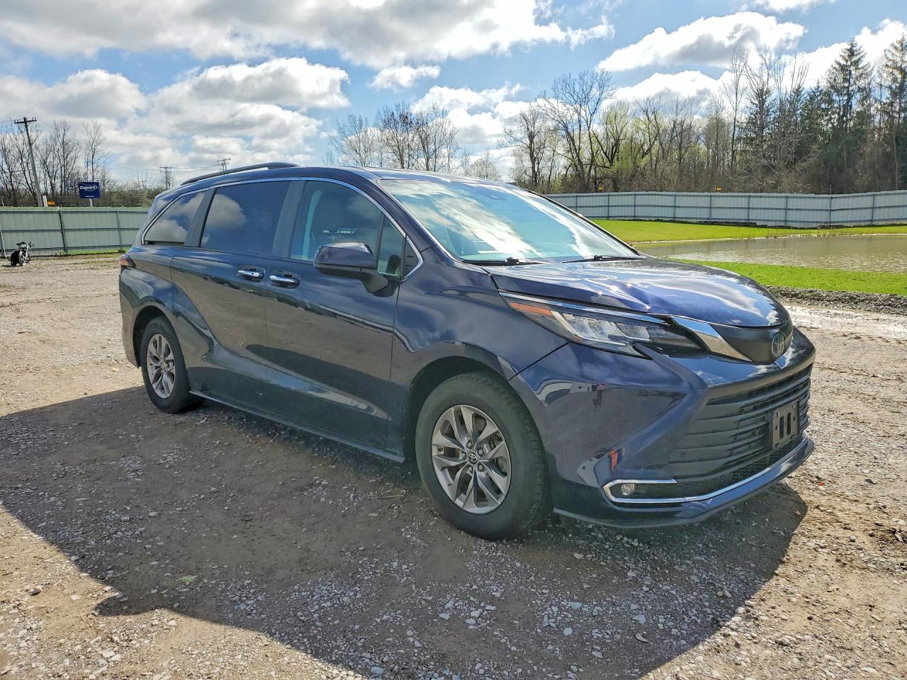 Toyota Sienna Xle