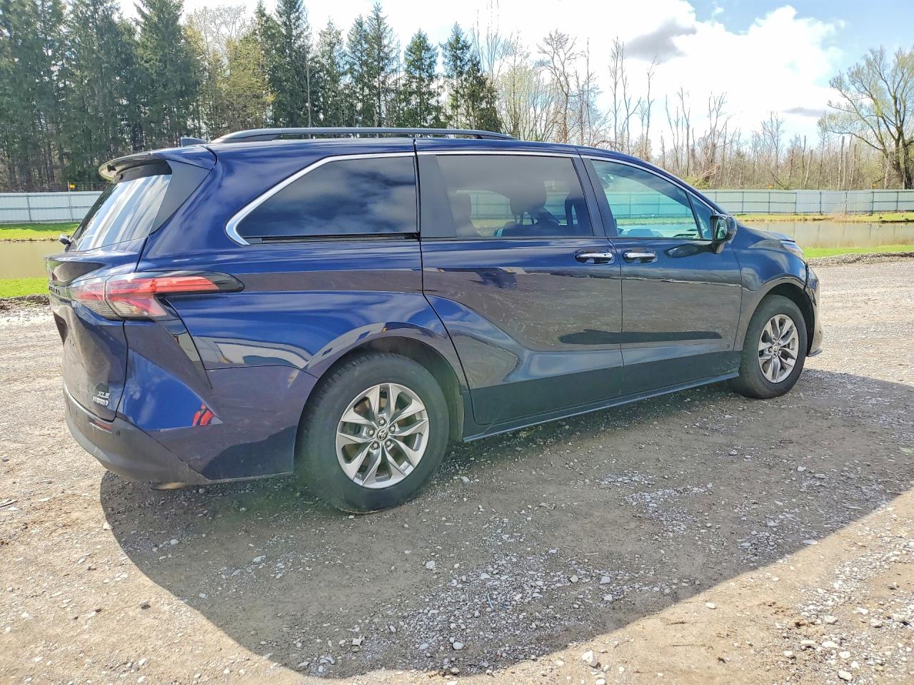 Toyota Sienna Xle