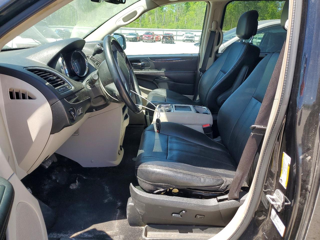Chrysler Minivan Touring L