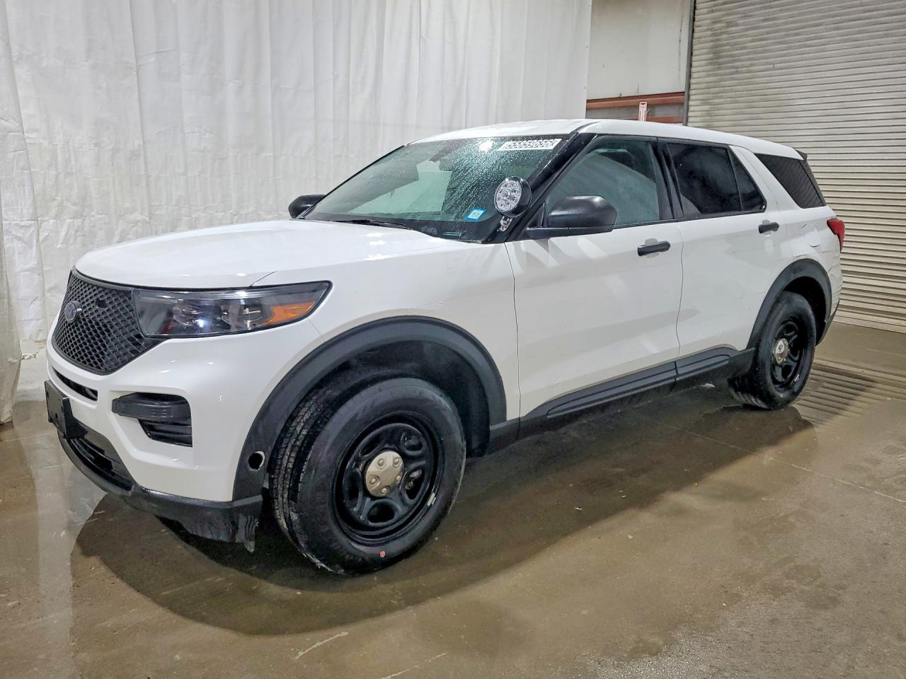 Salvage Ford Explorer Image