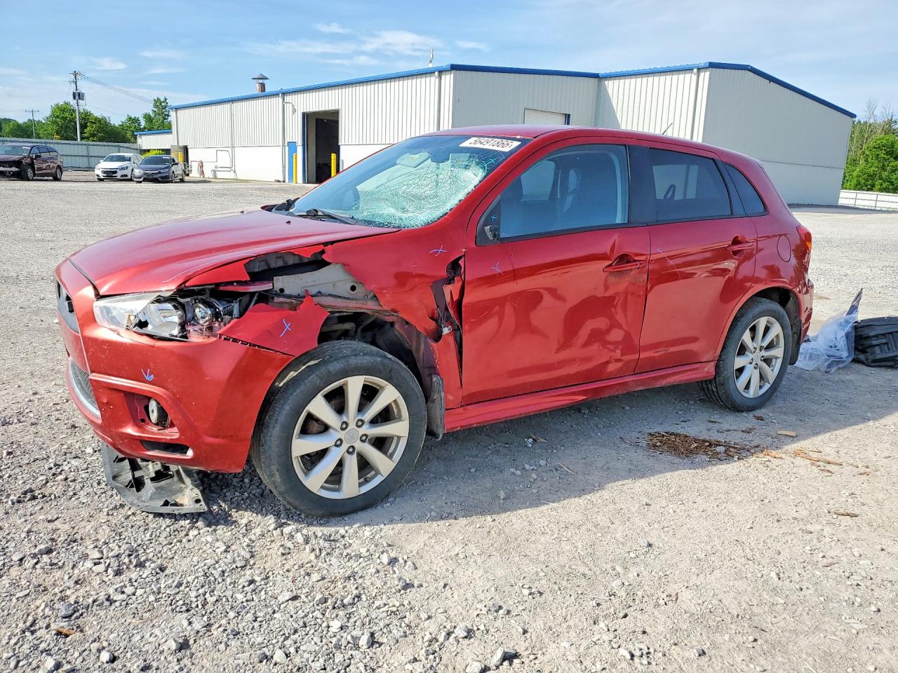 Salvage Mitsubishi Outlander Image