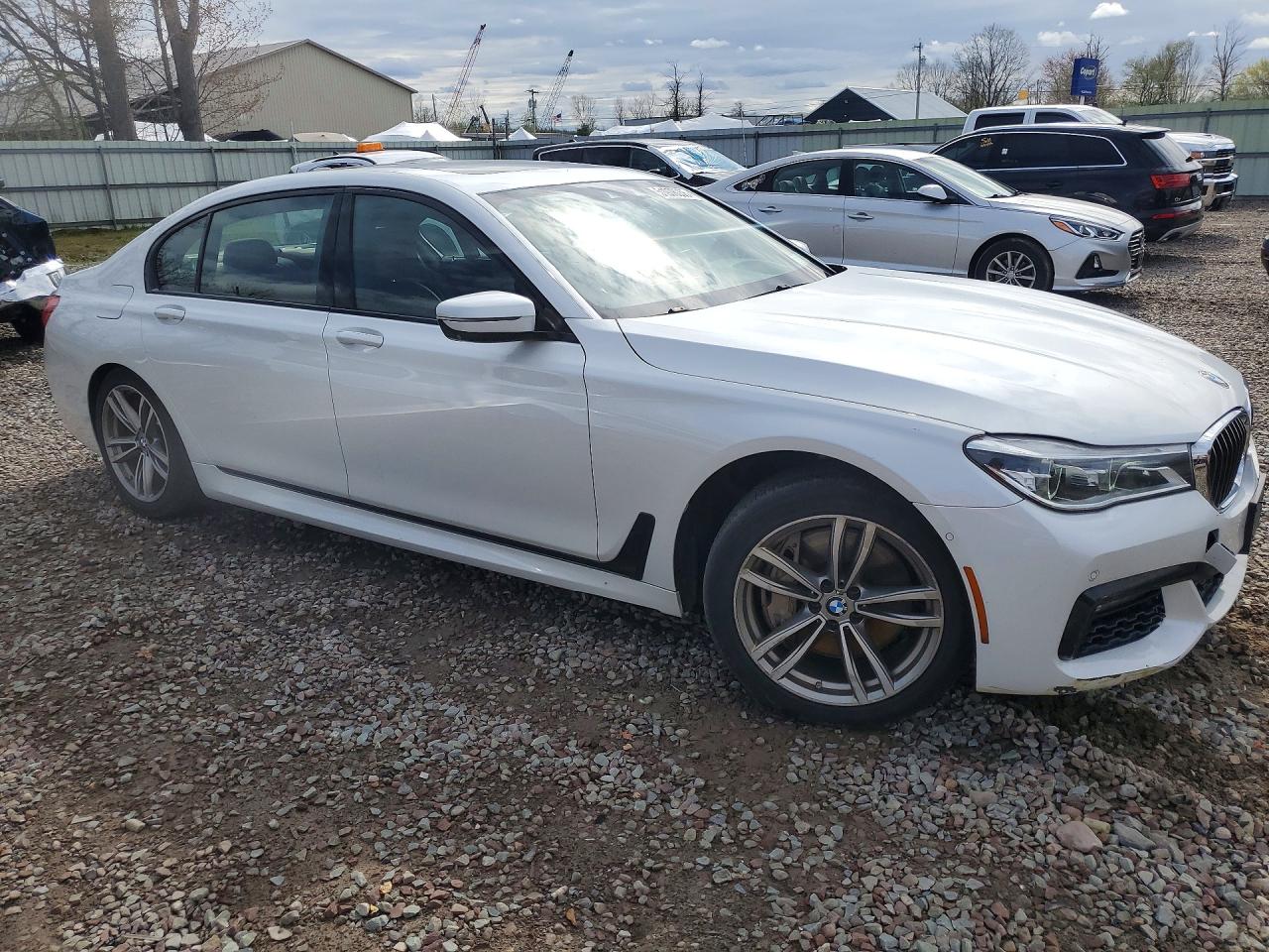 BMW 7 Series Xi