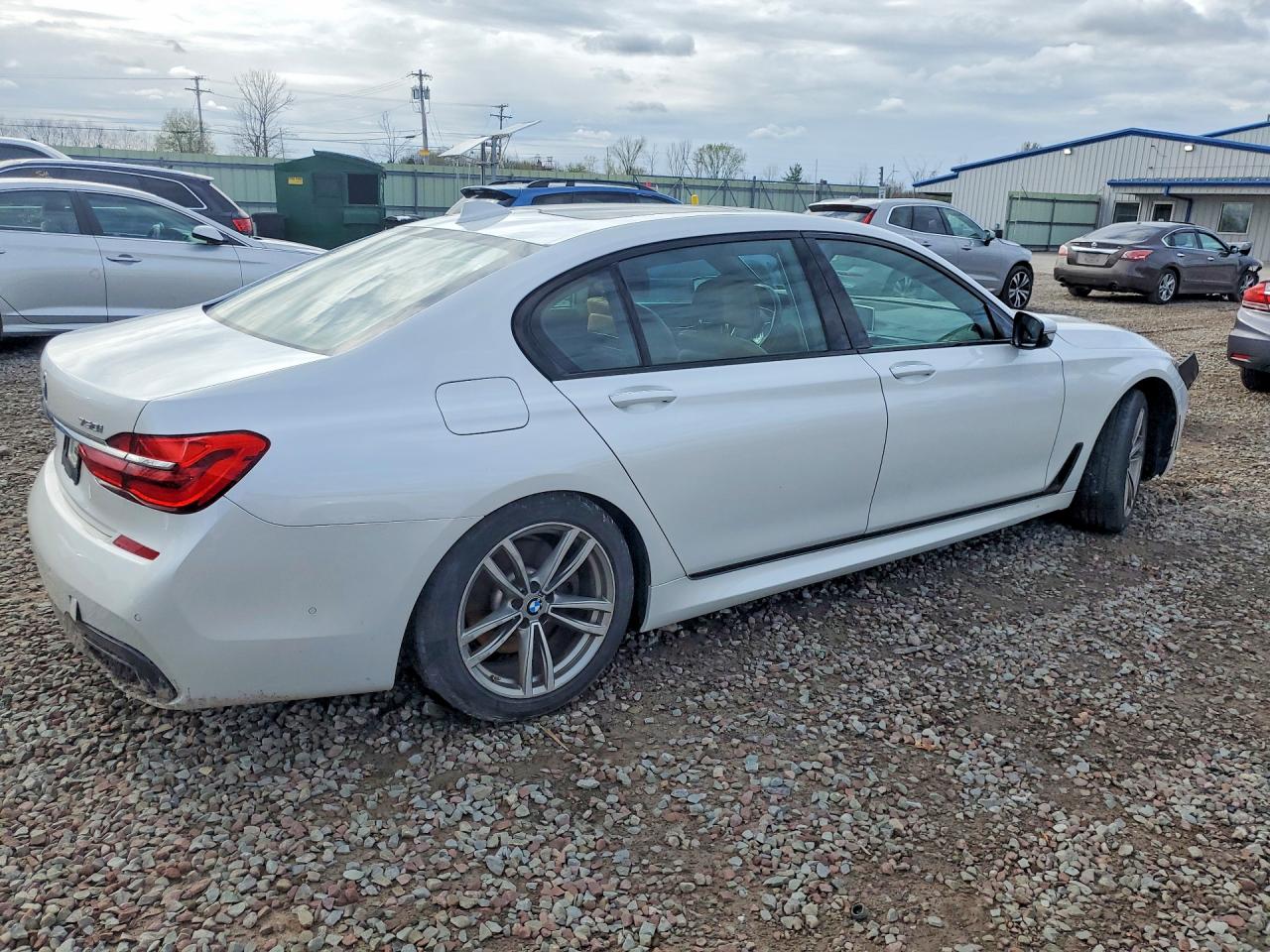 BMW 7 Series Xi