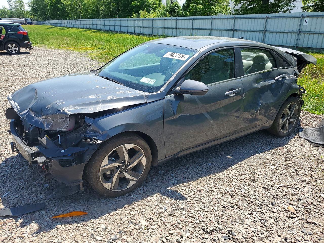 Salvage Hyundai ELANTRA Image