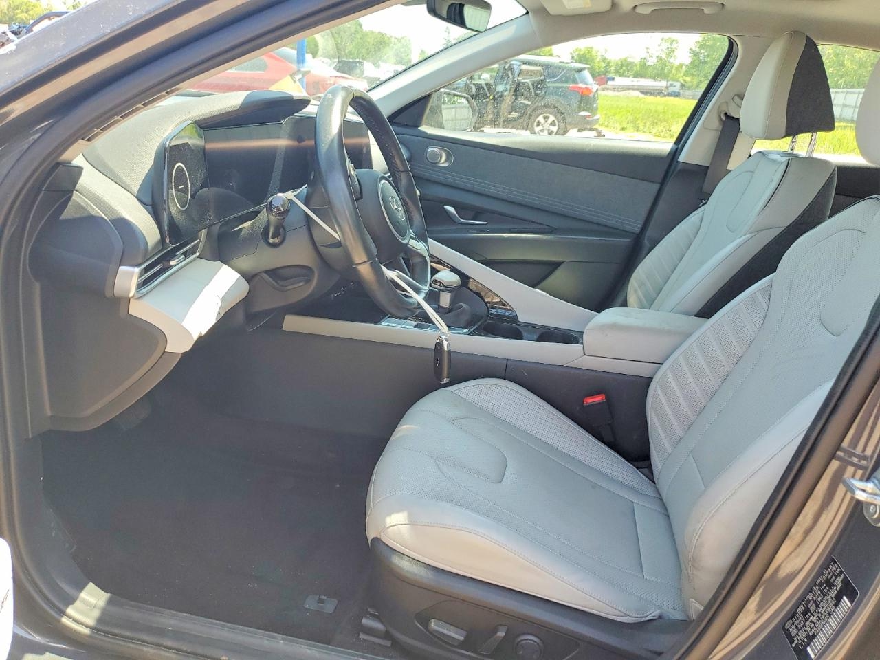 Hyundai ELANTRA Limited