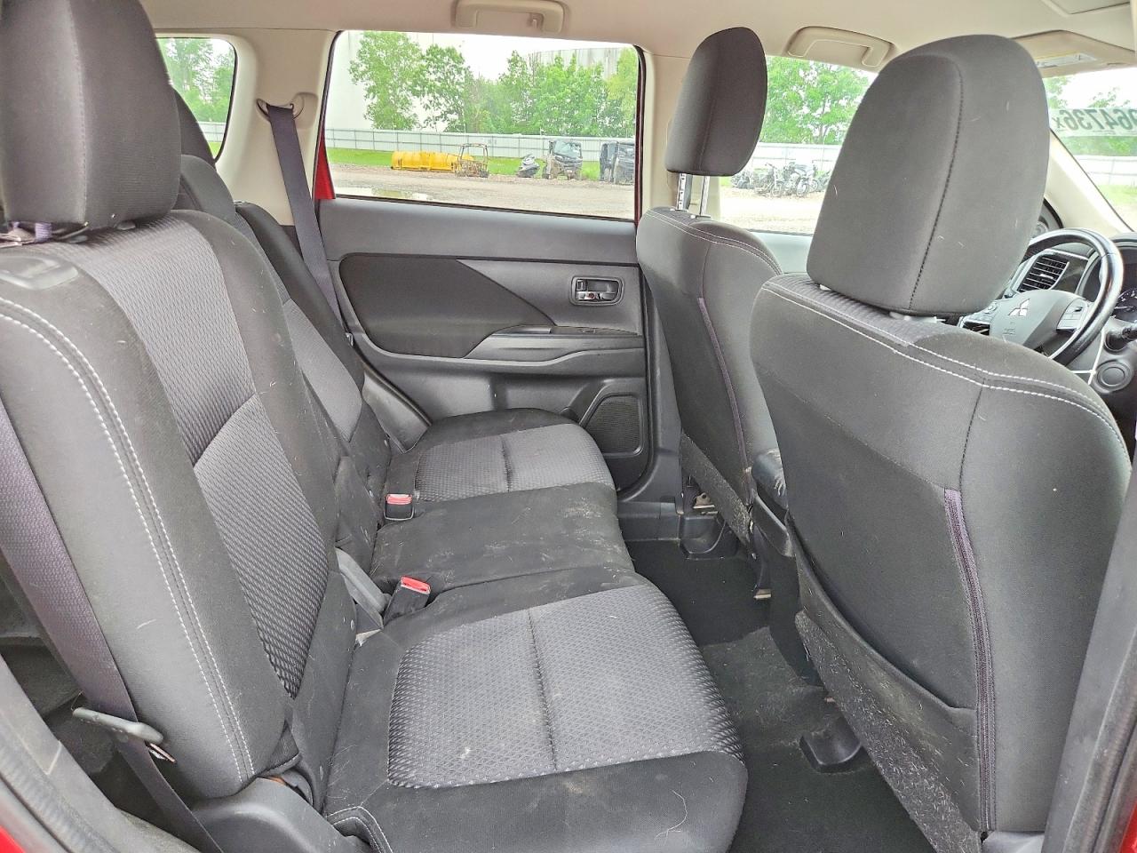 Mitsubishi Outlander Se