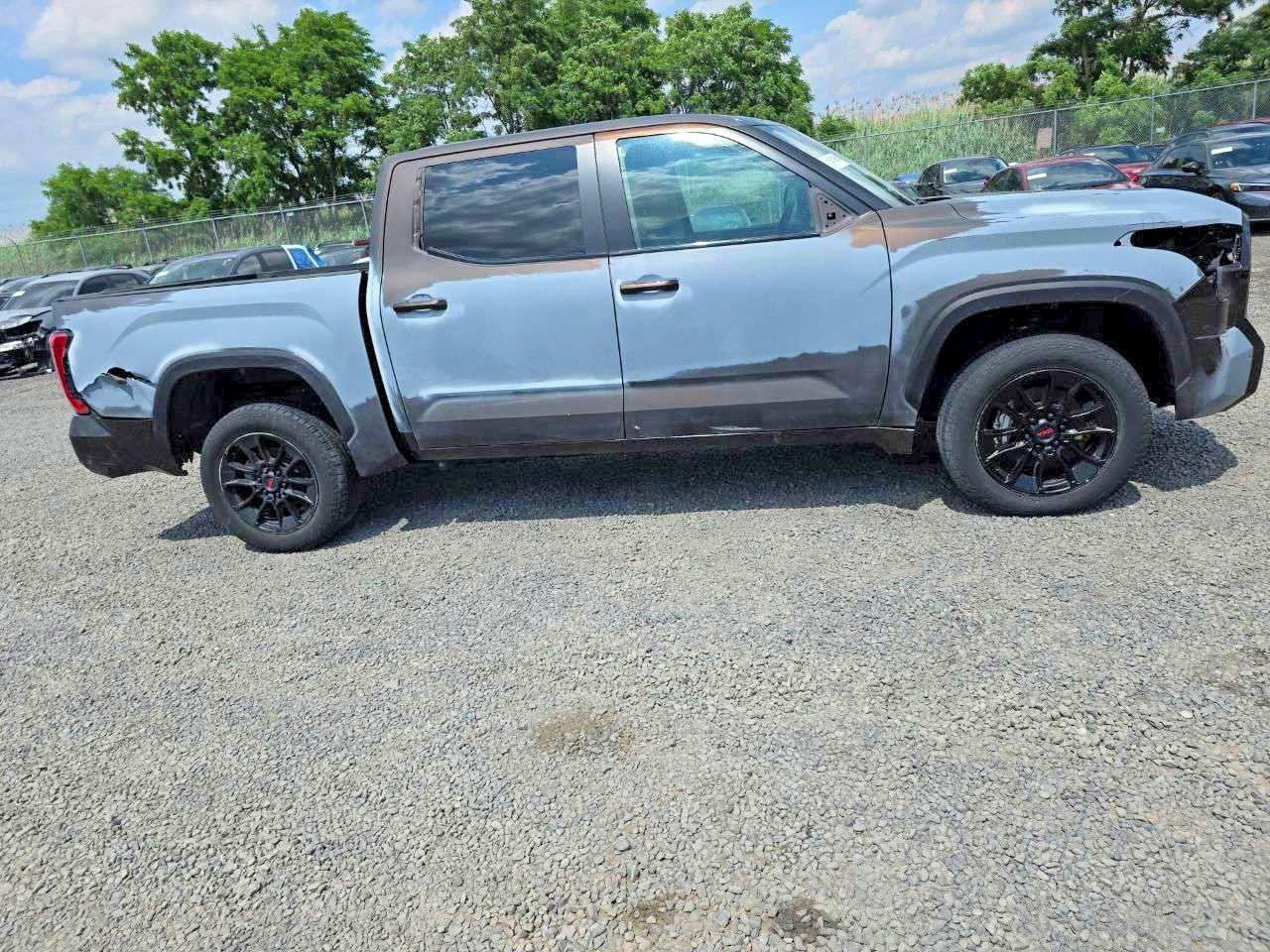 Toyota Tundra Limited