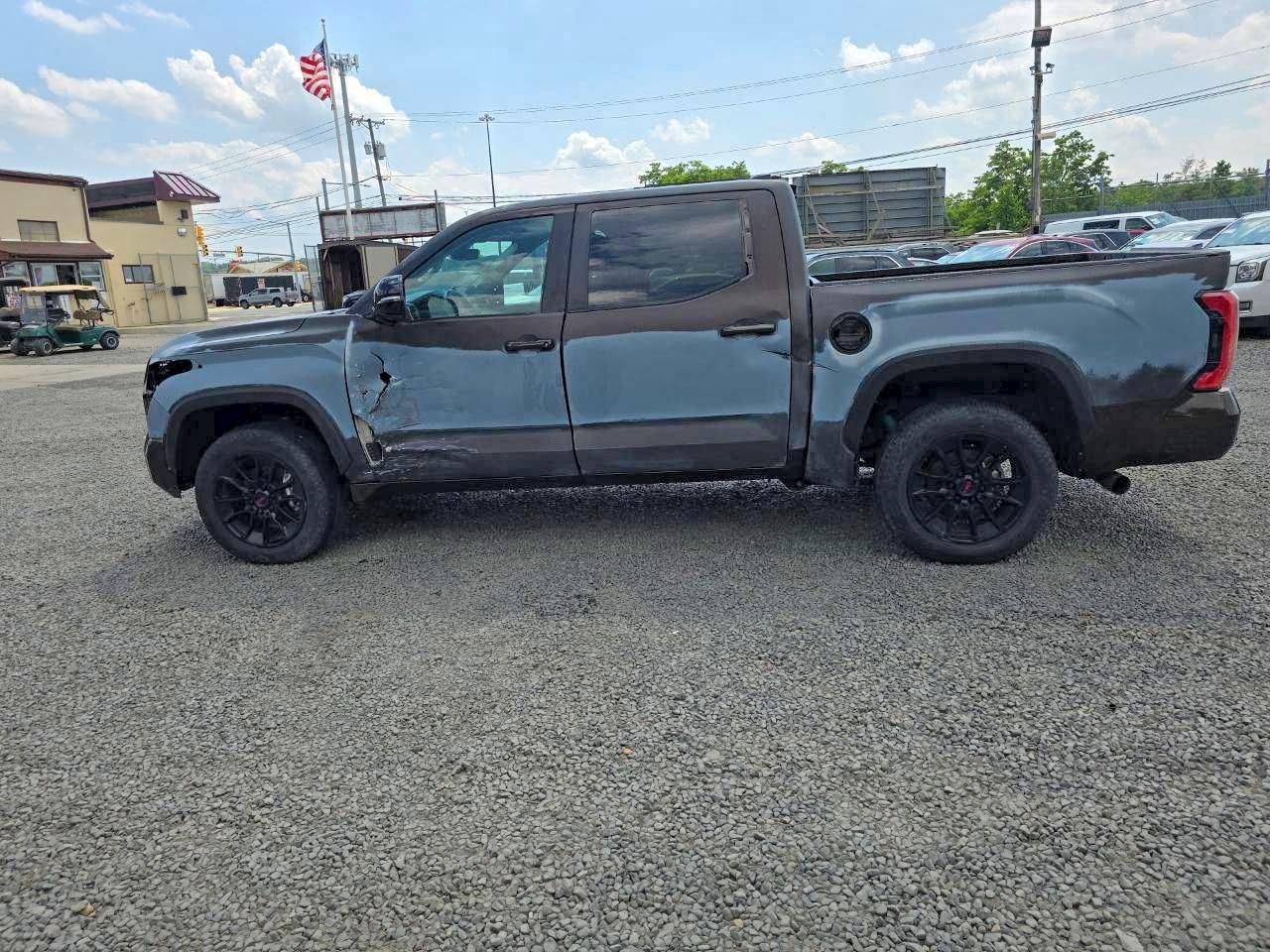 Toyota Tundra Limited
