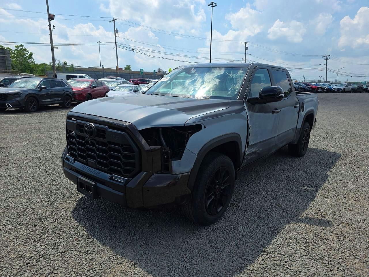 Salvage Toyota Tundra Image