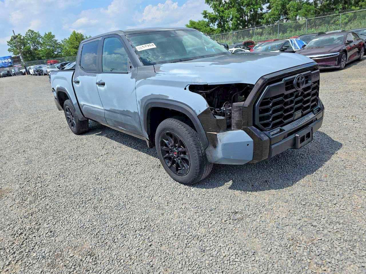 Toyota Tundra Limited