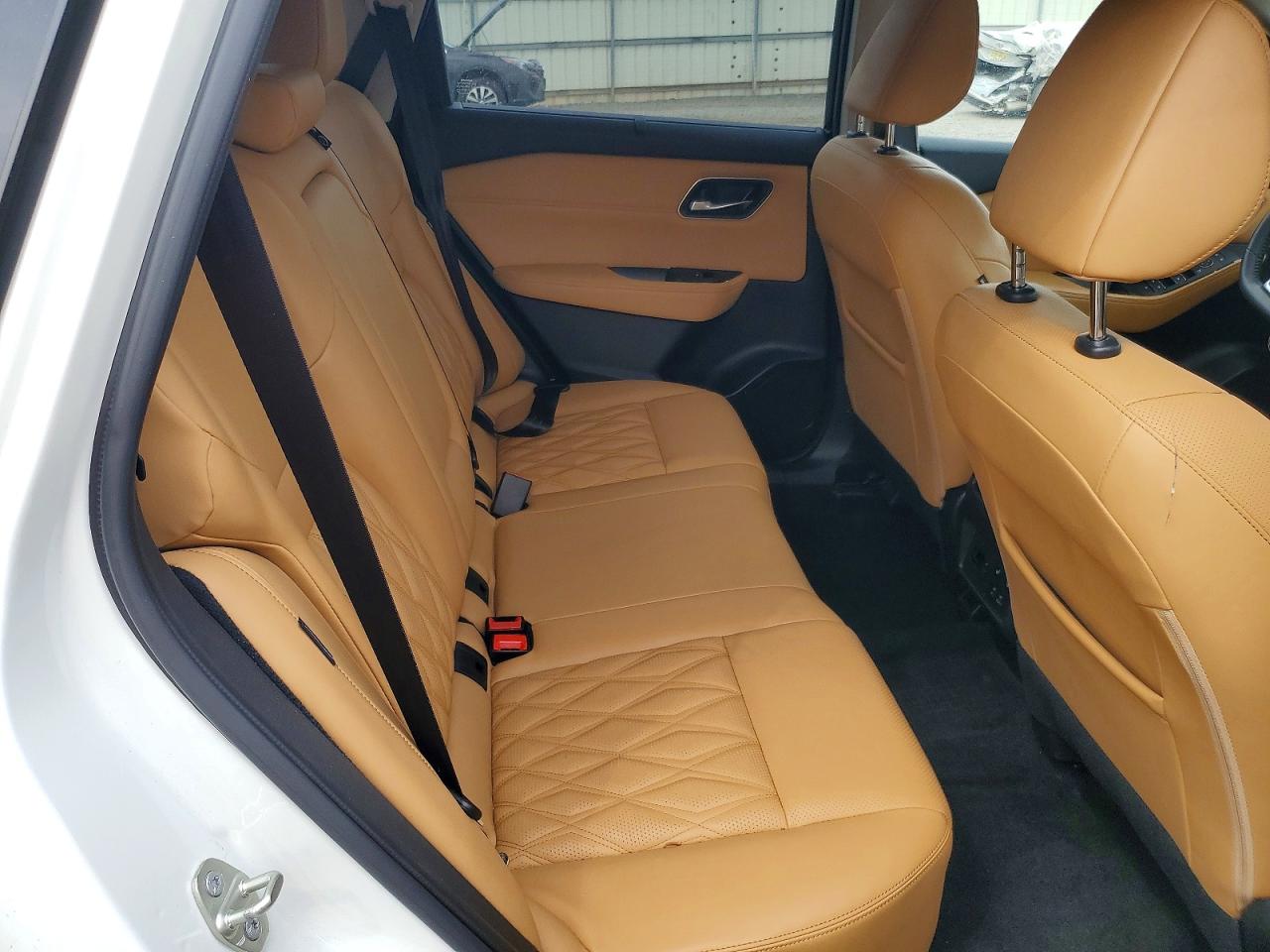 Nissan Rogue Platinum