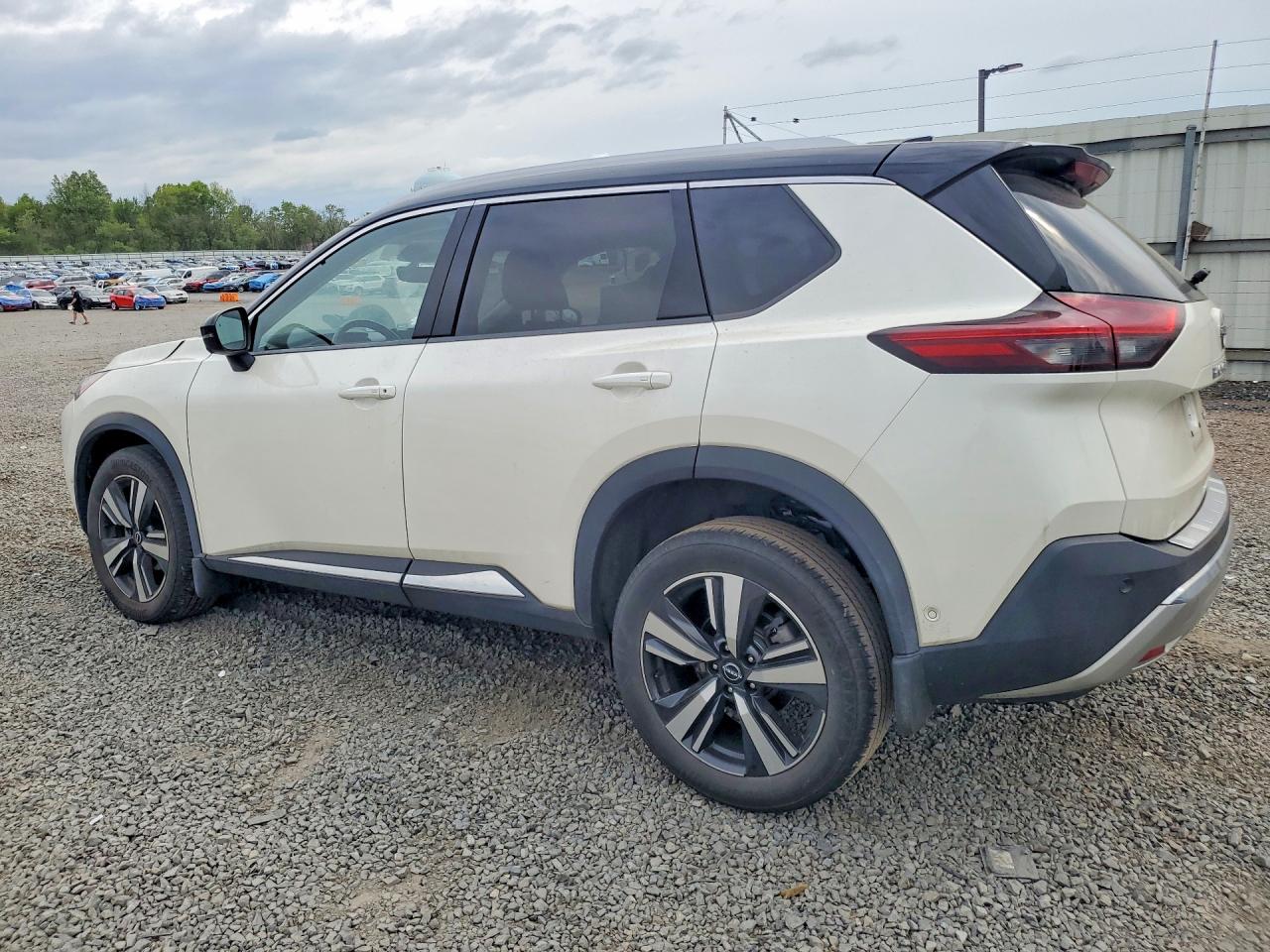 Nissan Rogue Platinum