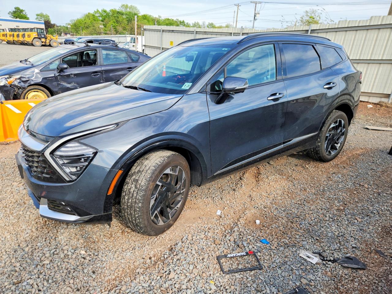 Salvage Kia Sportage Image