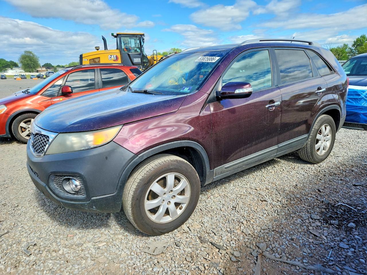 Salvage Kia Sorento Image