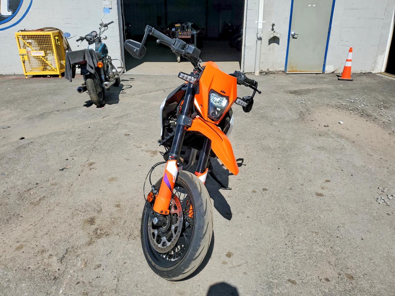 KTM Motorcycle Smc R