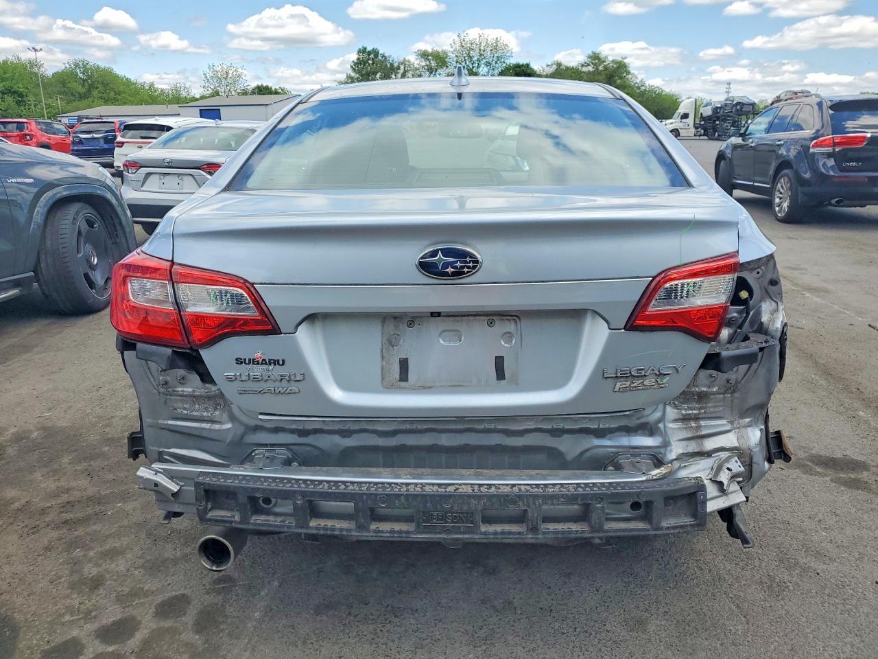 Subaru Legacy 2.5i Premium