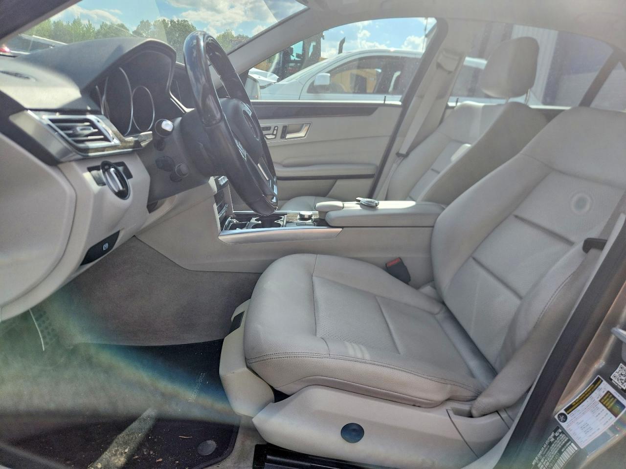 Mercedes-Benz E-Class 350