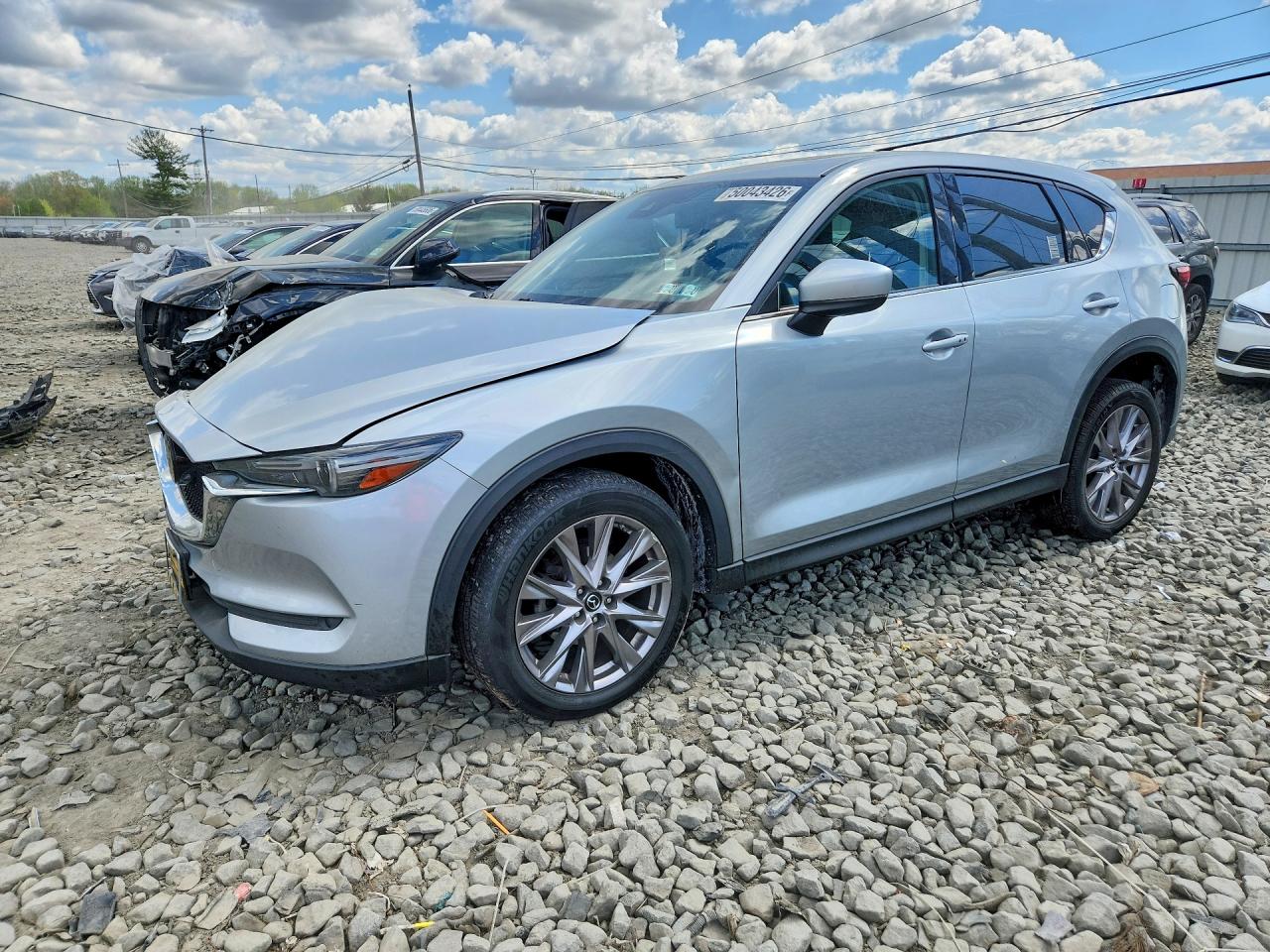 Salvage Mazda Cx Image