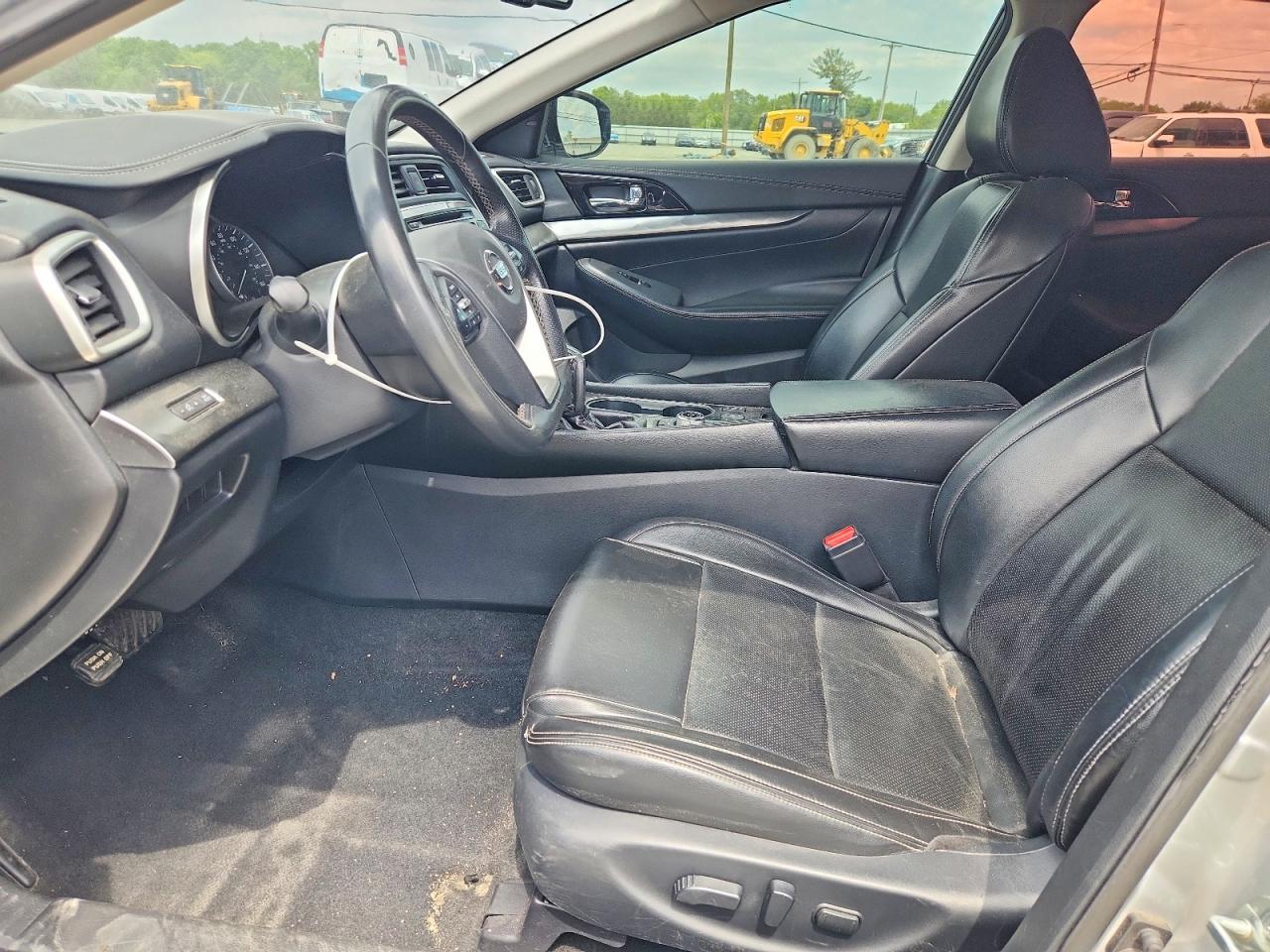 Nissan Maxima Sv