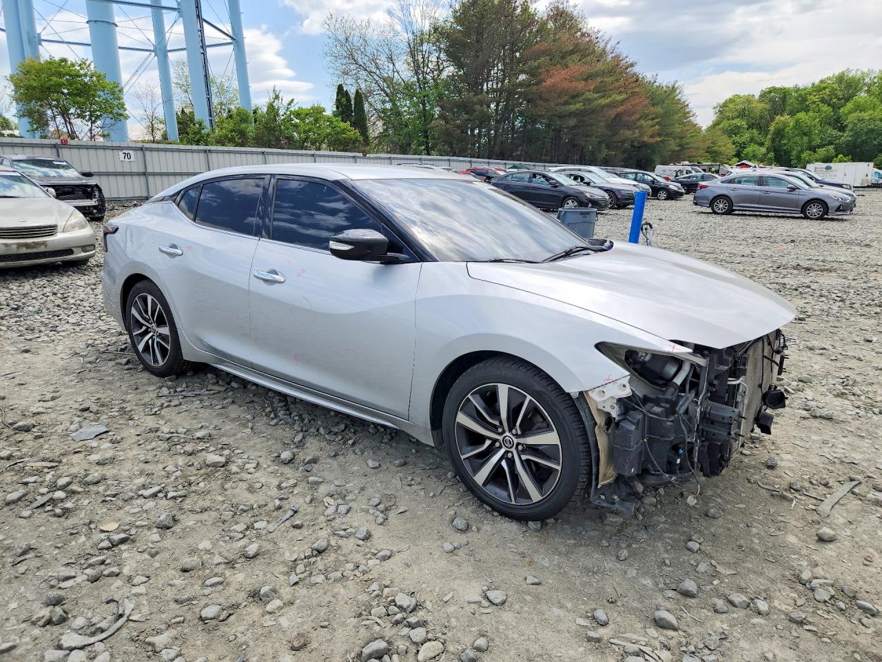 Nissan Maxima Sv