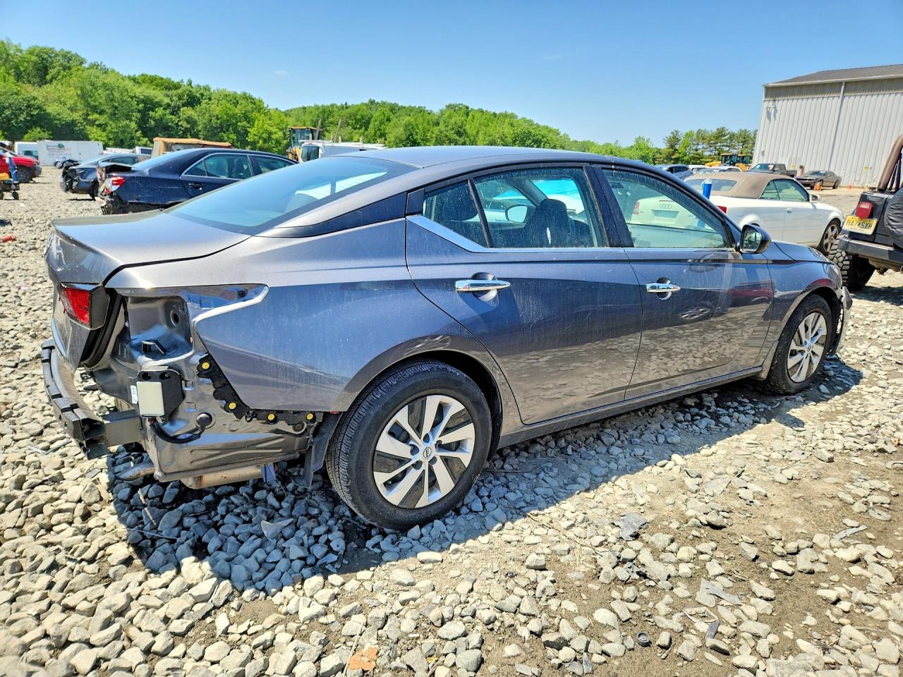 Nissan Altima S
