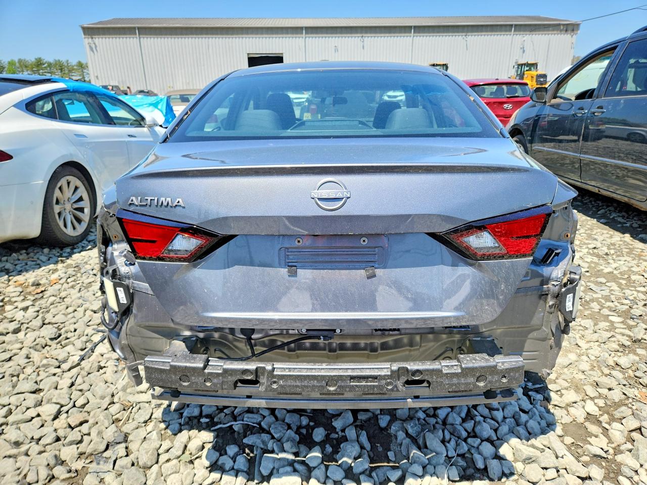 Nissan Altima S