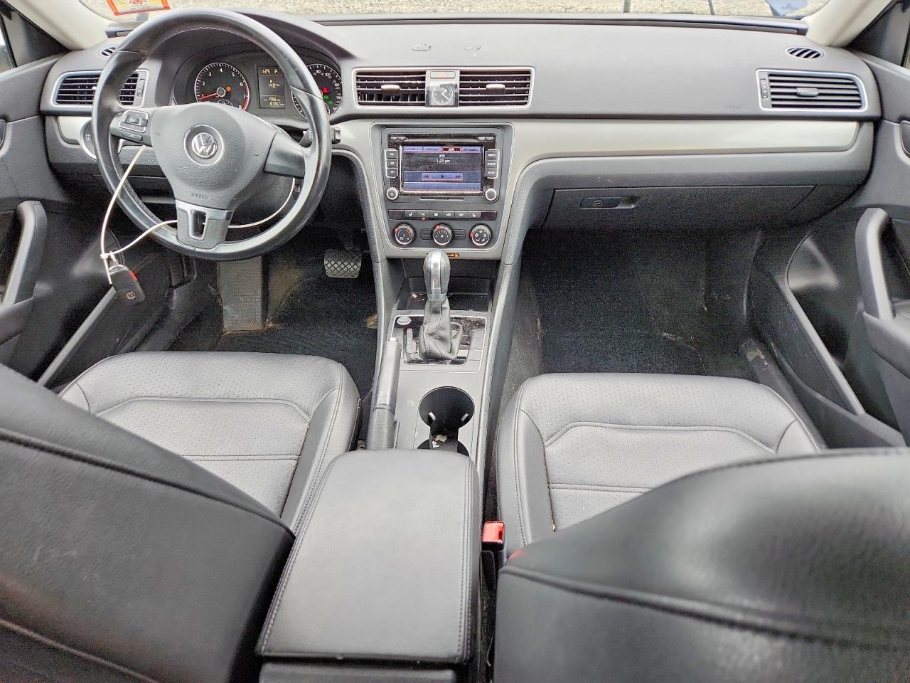 Volkswagen Passat S