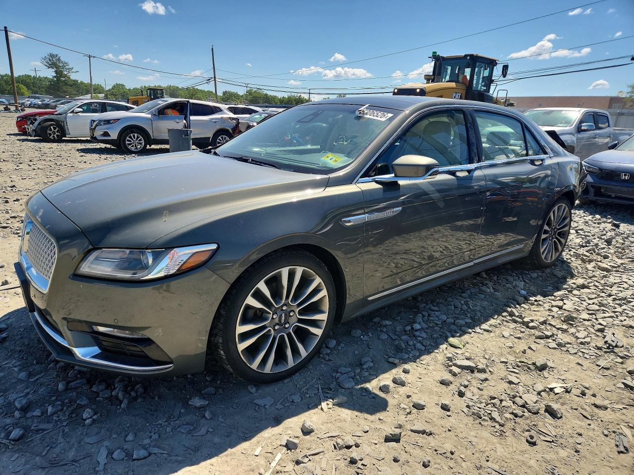 Salvage Lincoln Continental Image