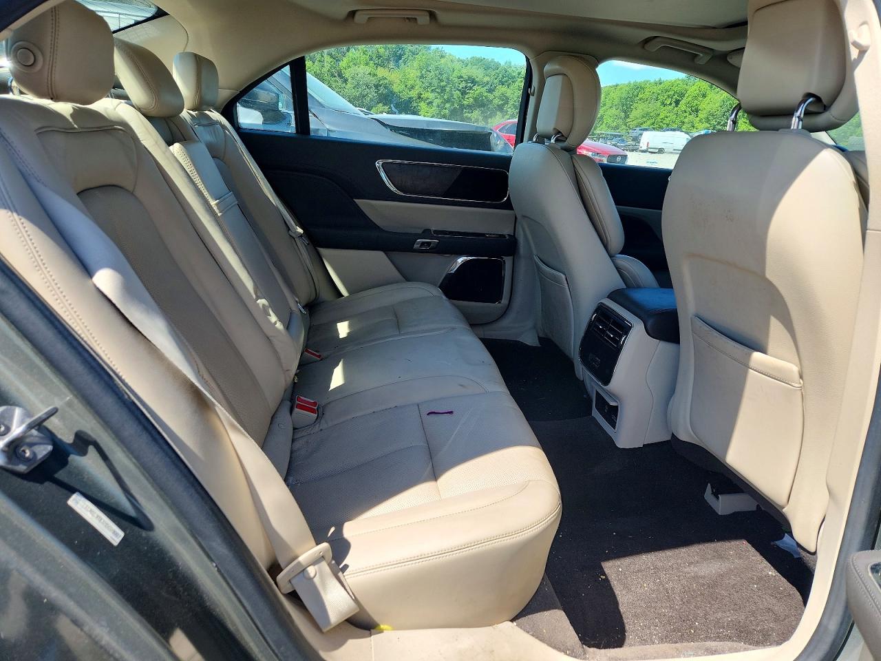 Lincoln Continental Select