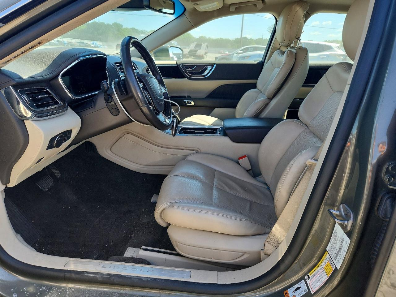Lincoln Continental Select