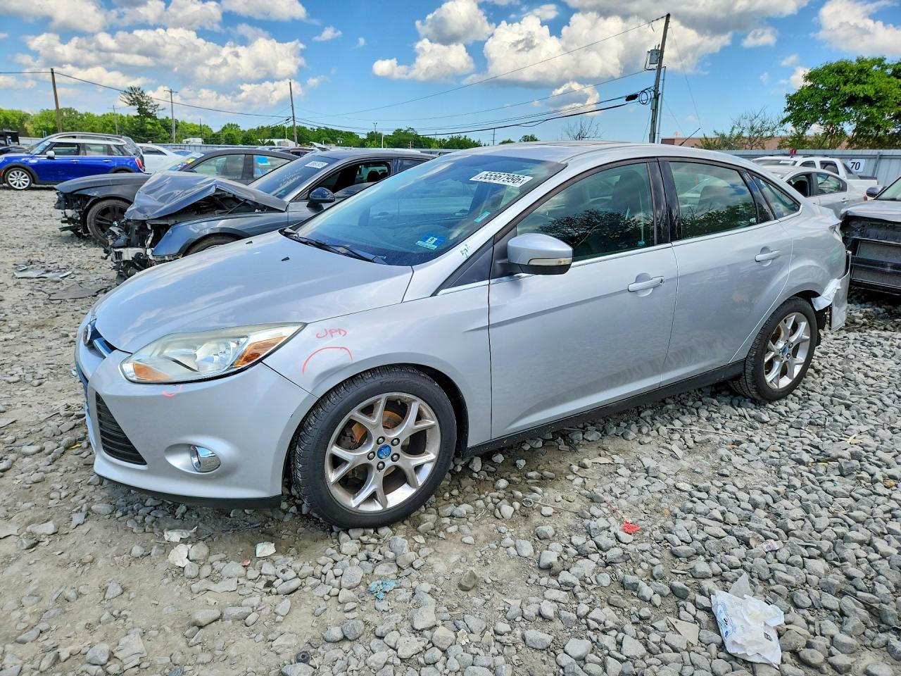Salvage Ford Focus Image