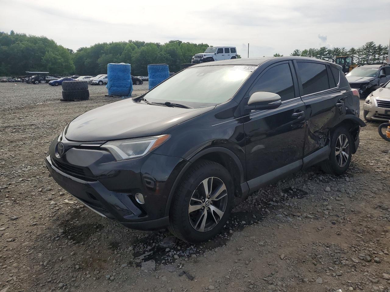 Salvage Toyota RAV4 Image