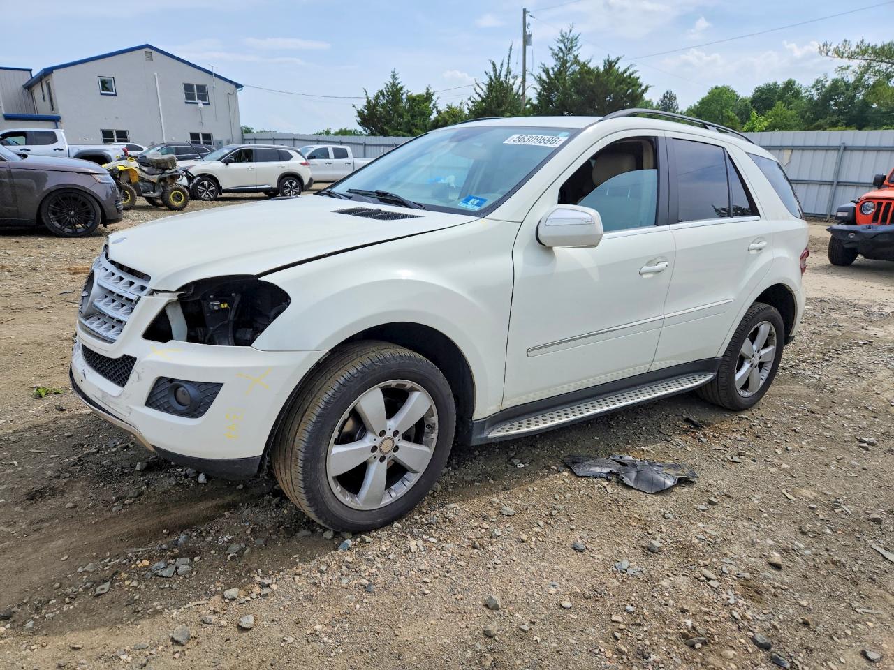 Salvage Mercedes-Benz M-Class Image