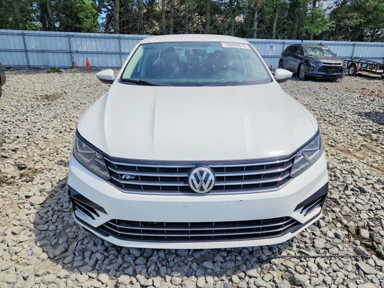 Volkswagen Passat R-line