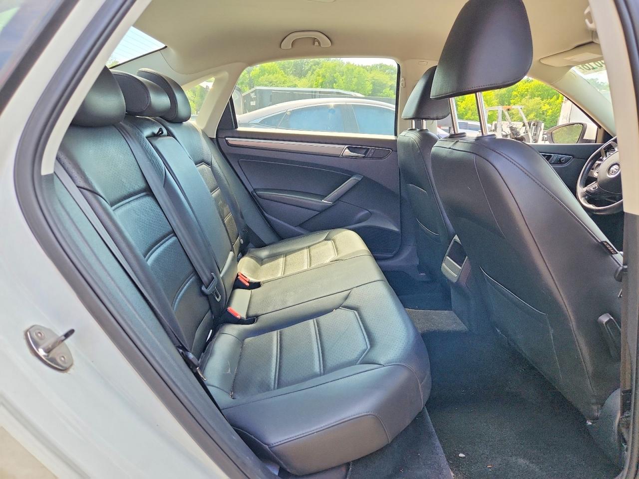 Volkswagen Passat R-line