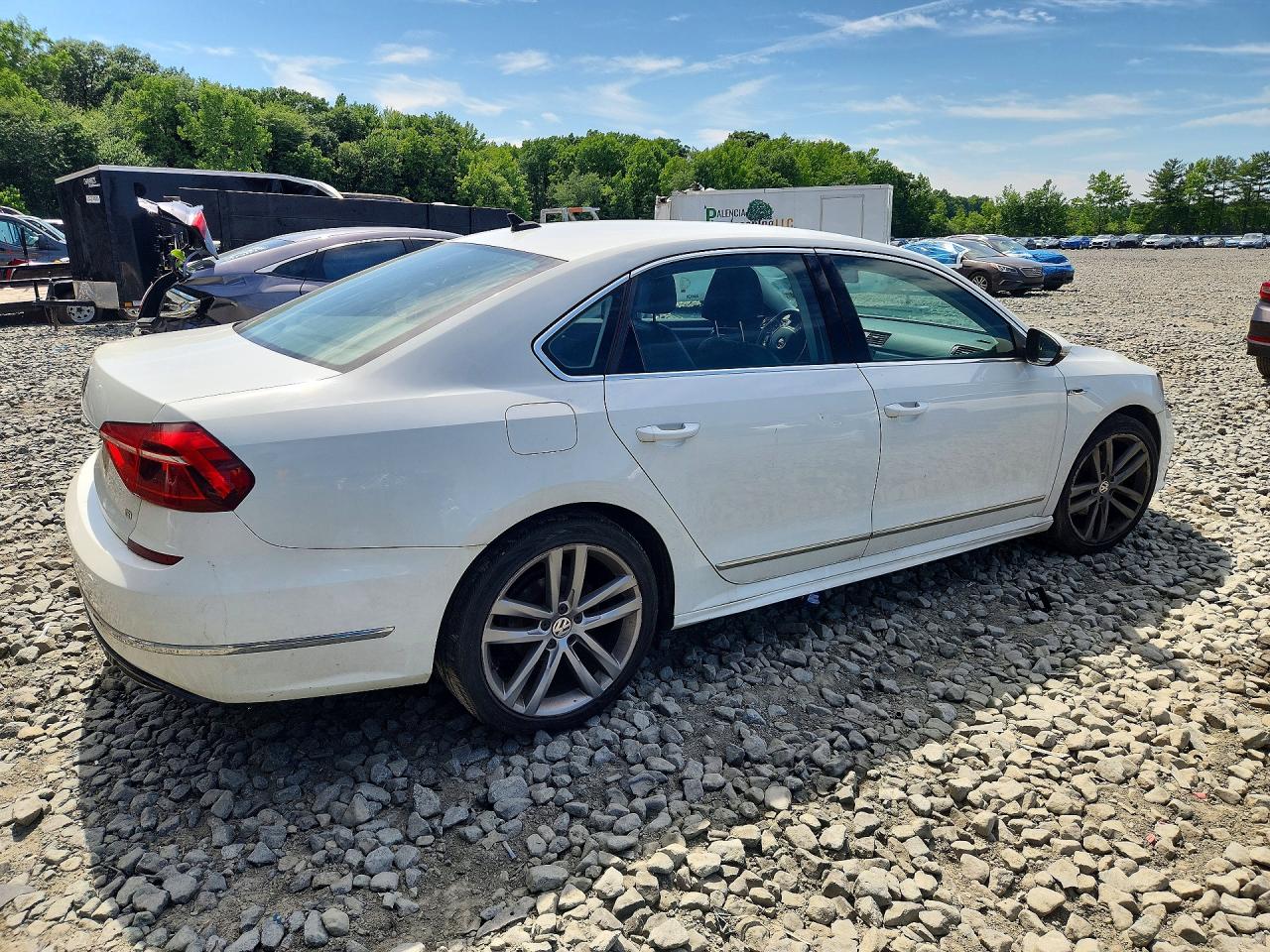 Volkswagen Passat R-line