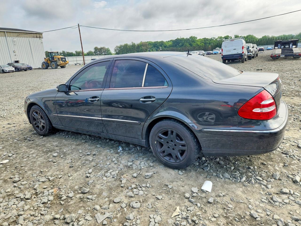 Mercedes-Benz E-Class 320