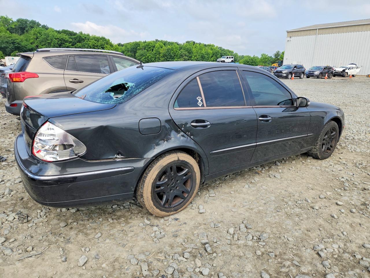 Mercedes-Benz E-Class 320