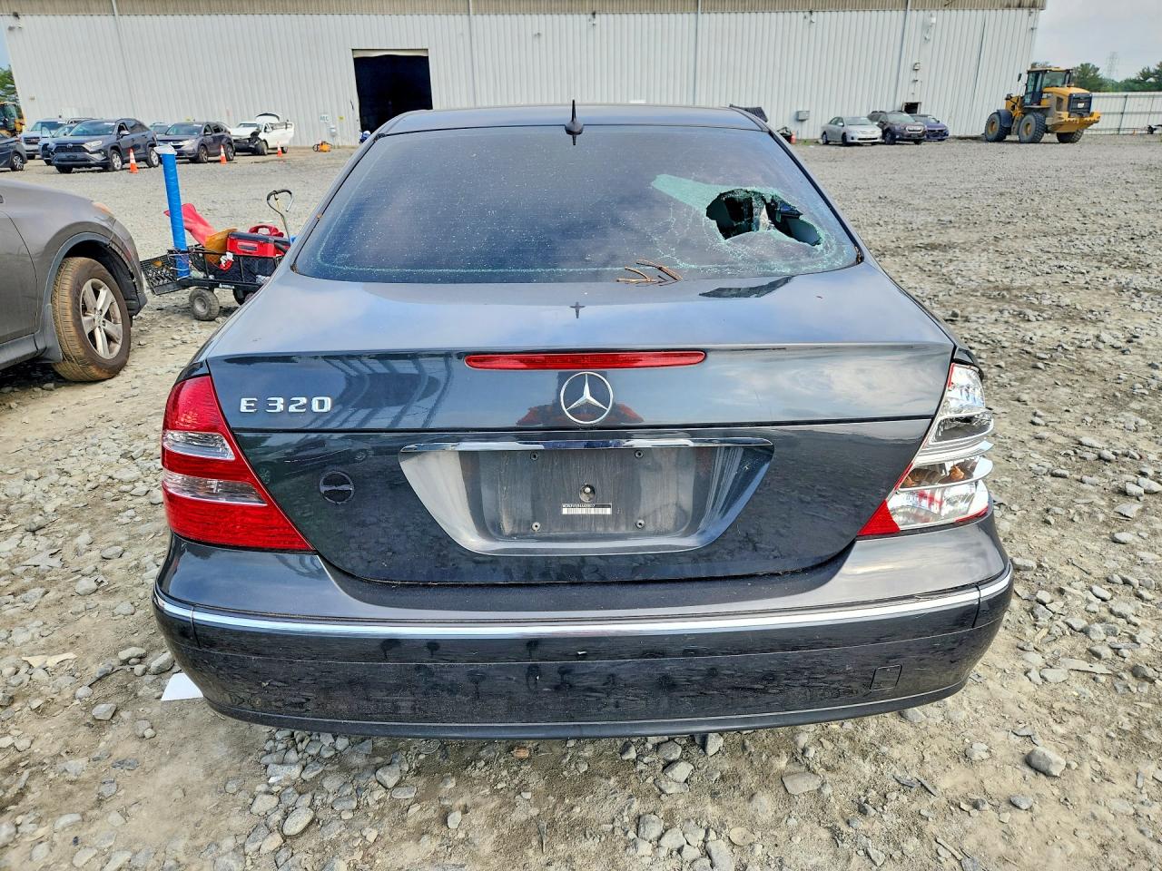 Mercedes-Benz E-Class 320