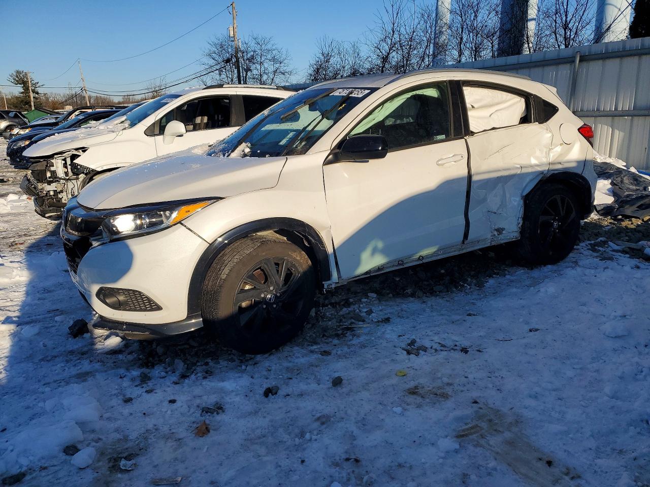 Salvage Honda HR-V Image